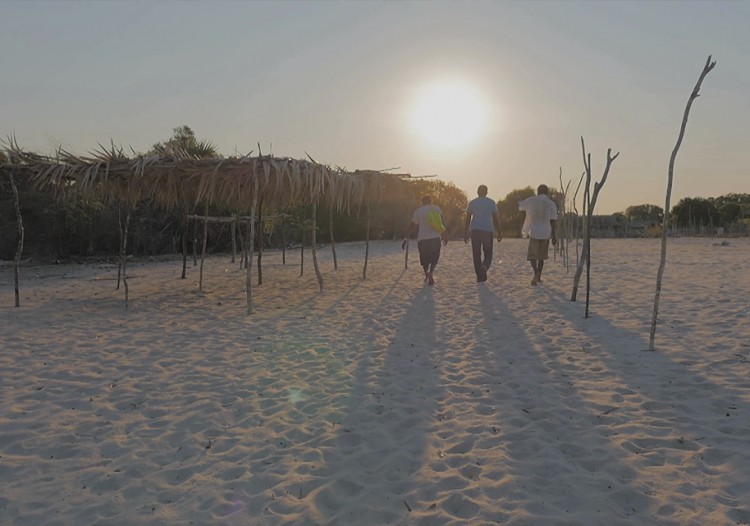 ZANAKA TANY – AUX ENFANTS DE LA TERRE